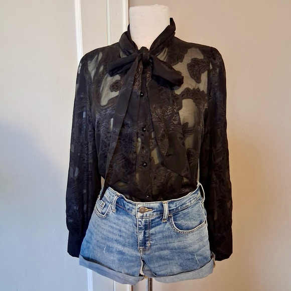 Black Floral Sheer Bow-Tie Blouse -Size M -TP59 - Picture 1 of 7
